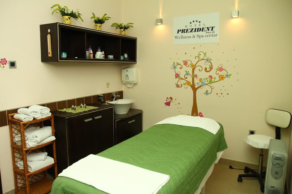 Hotel Prezident Palic Bagian luar foto
