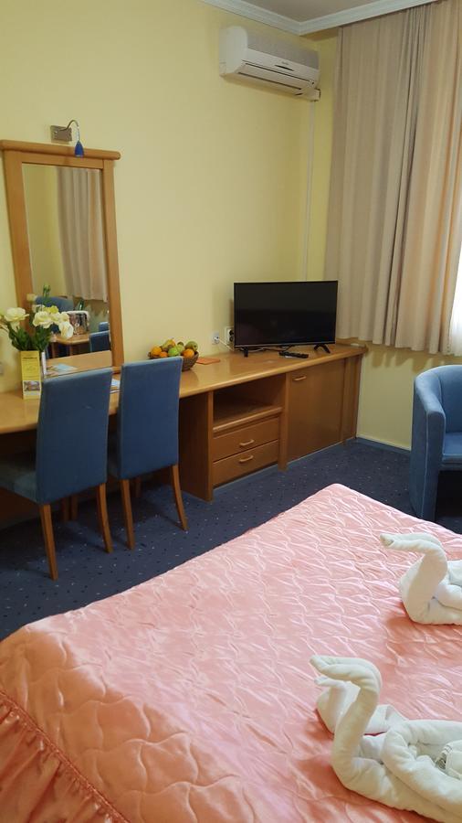 Hotel Prezident Palic Bagian luar foto