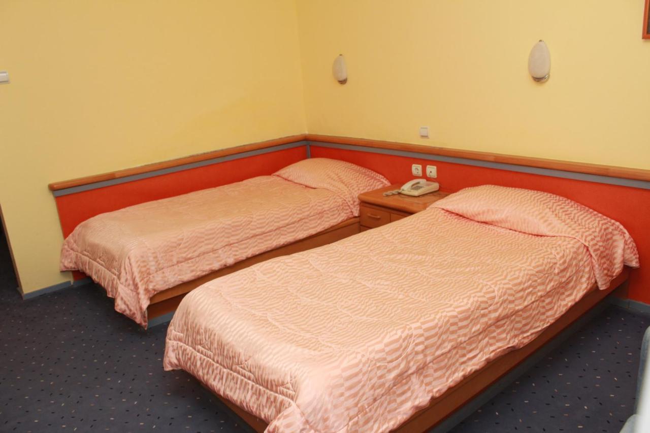 Hotel Prezident Palic Bagian luar foto