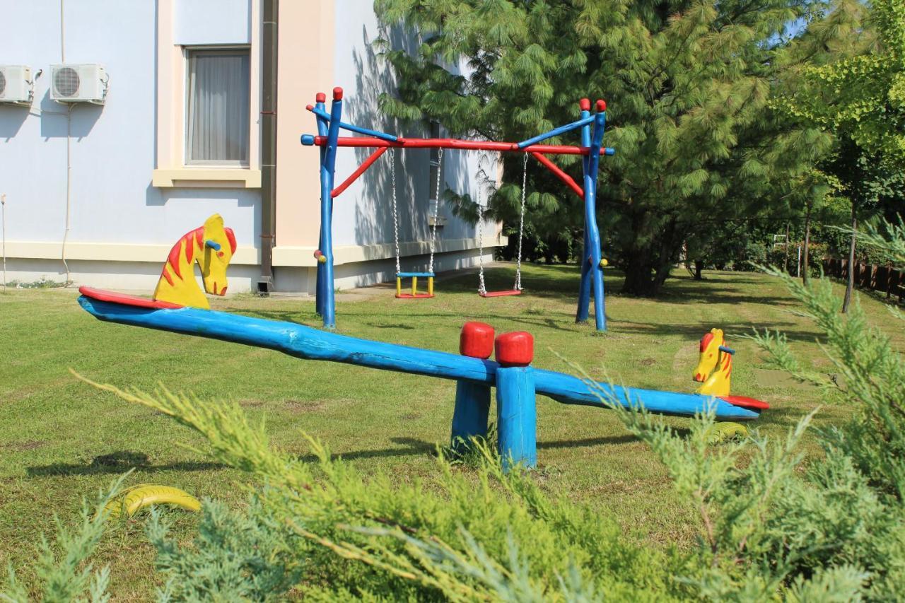 Hotel Prezident Palic Bagian luar foto