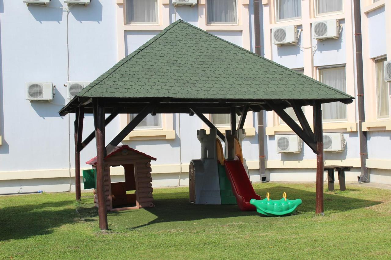 Hotel Prezident Palic Bagian luar foto