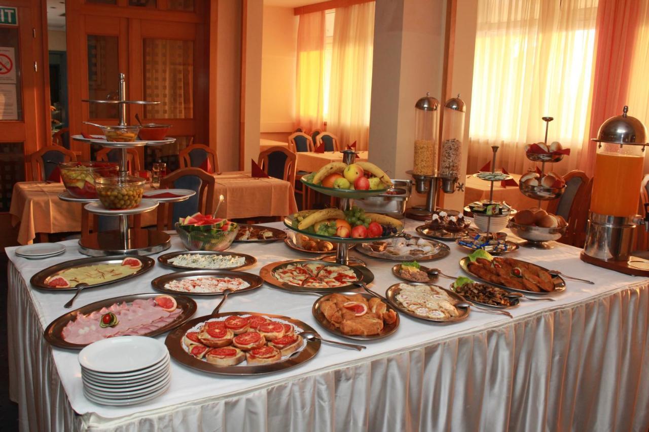 Hotel Prezident Palic Bagian luar foto